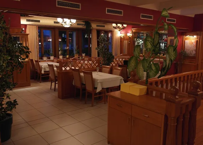 乔恩之家酒店 3*