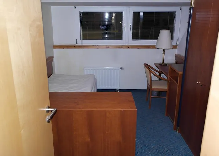 乔恩之家酒店 朗根费尔德